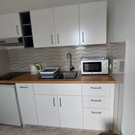 Filip Apartment Omis Exterior photo