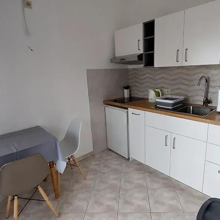 Filip Apartment Omis Exterior photo
