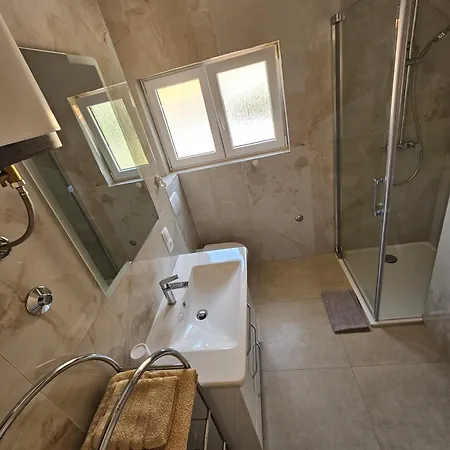 Filip Apartment Omis Exterior photo