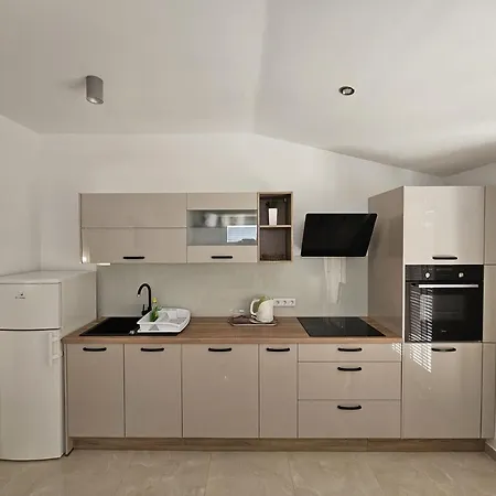Filip Apartment Omis Exterior photo