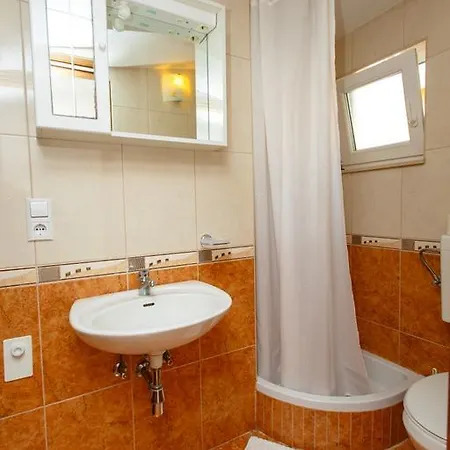Filip Apartment Omis Exterior photo