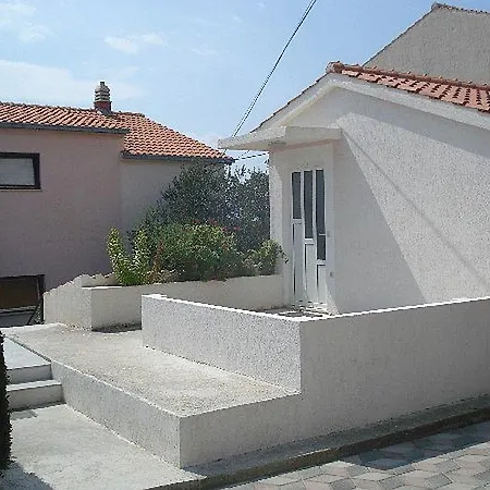 Filip Apartment Omis Exterior photo